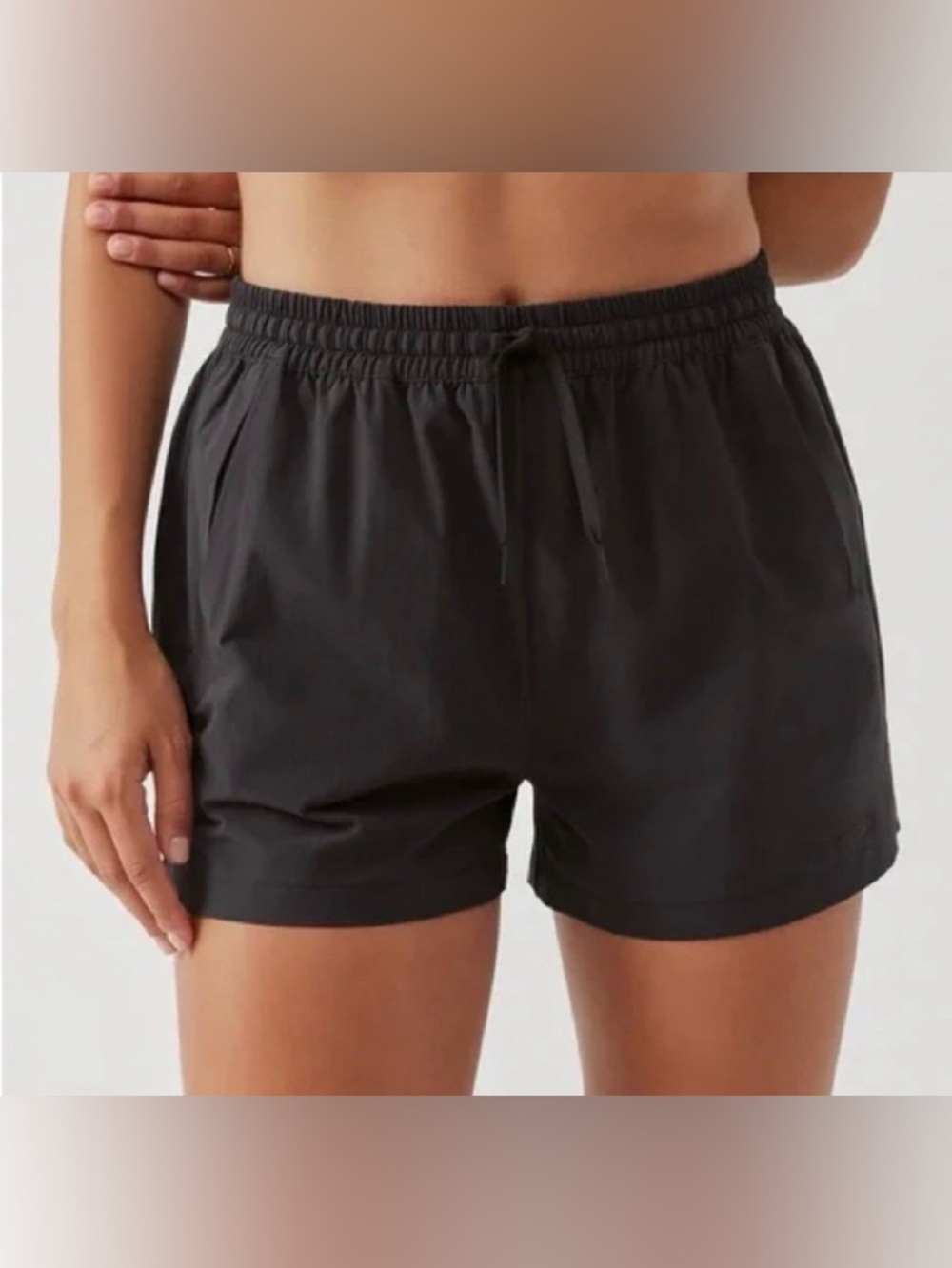 Outdoor Voices Doing Things 2.5” Shorts Black Nylon Elastic Drawstring Waist XS